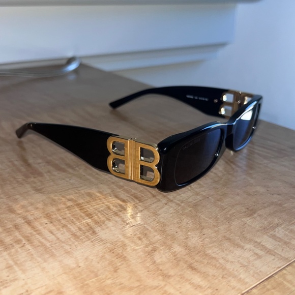 BALENCIAGA Sunglasses - Picture 7 of 9